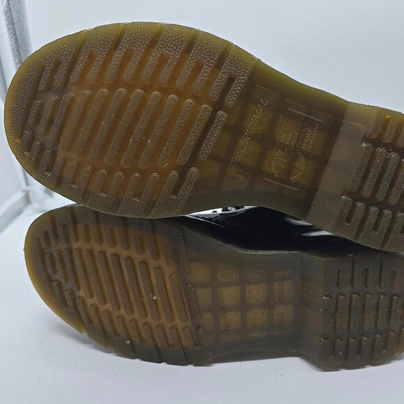 Dr. Martens Women's‎ Boot, Size 7 - Black Patent - Picture 10 of 14